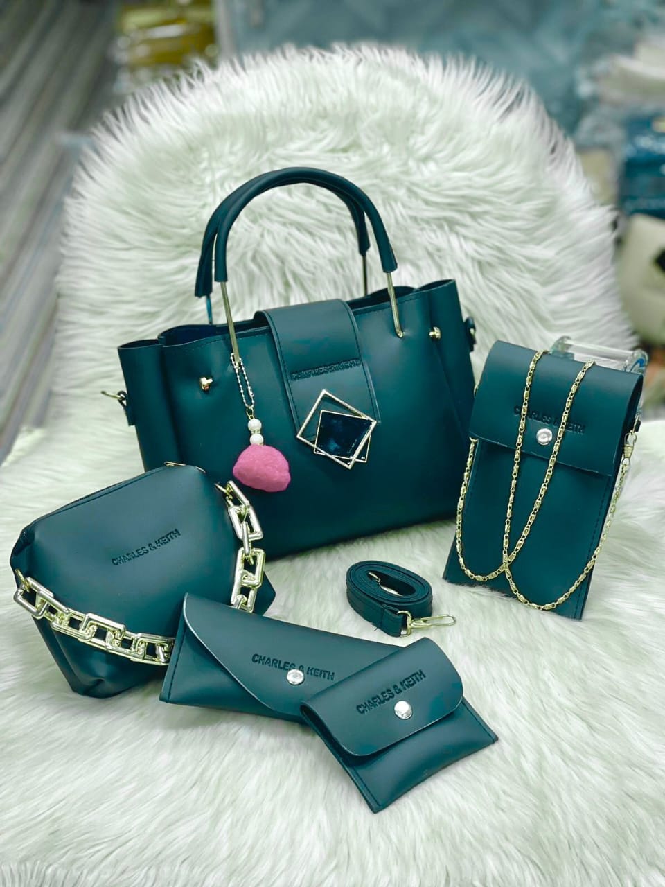 CHARLES & KEiTH 5 PiS  SET