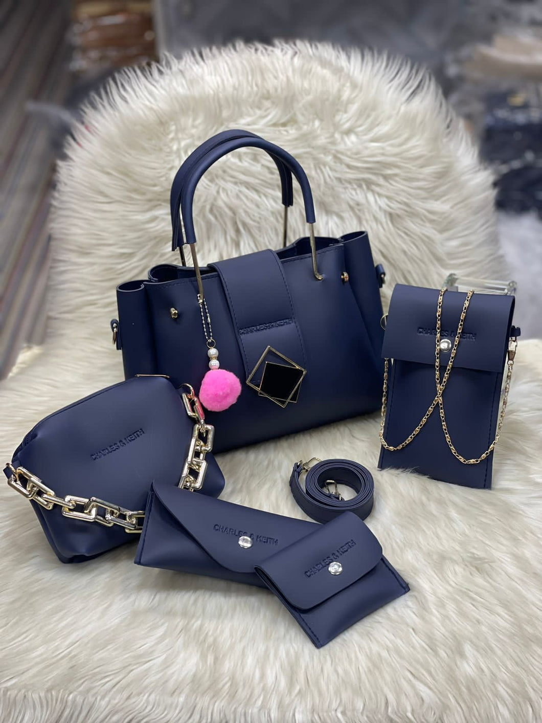 CHARLES & KEiTH 5 PiS  SET